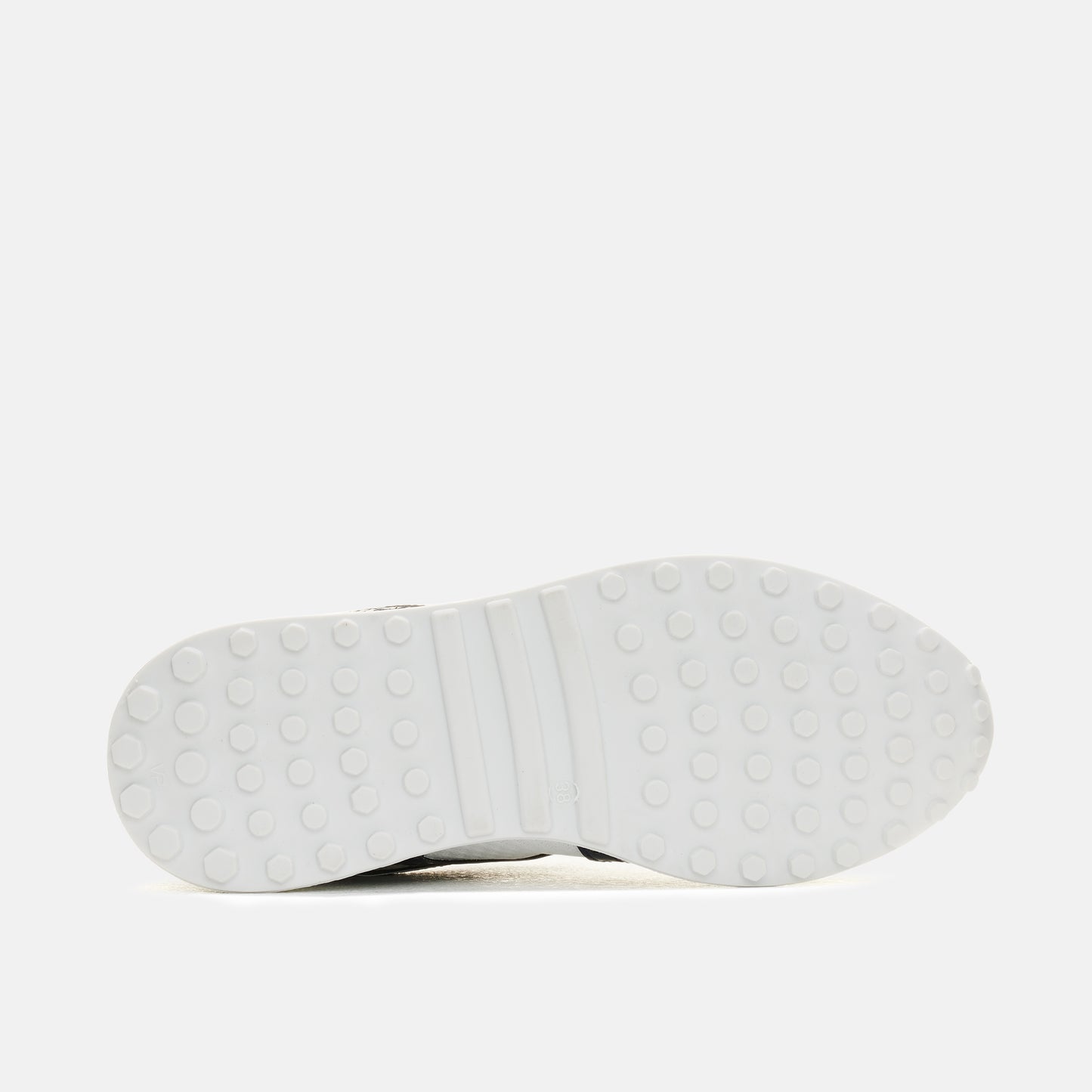 spikeless golf shoes women