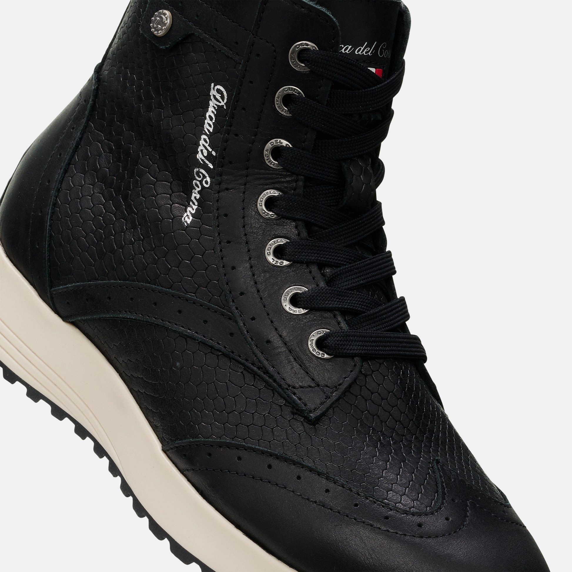Olivia Women's golf shoe black made for cold season golf the best golf boots for women
