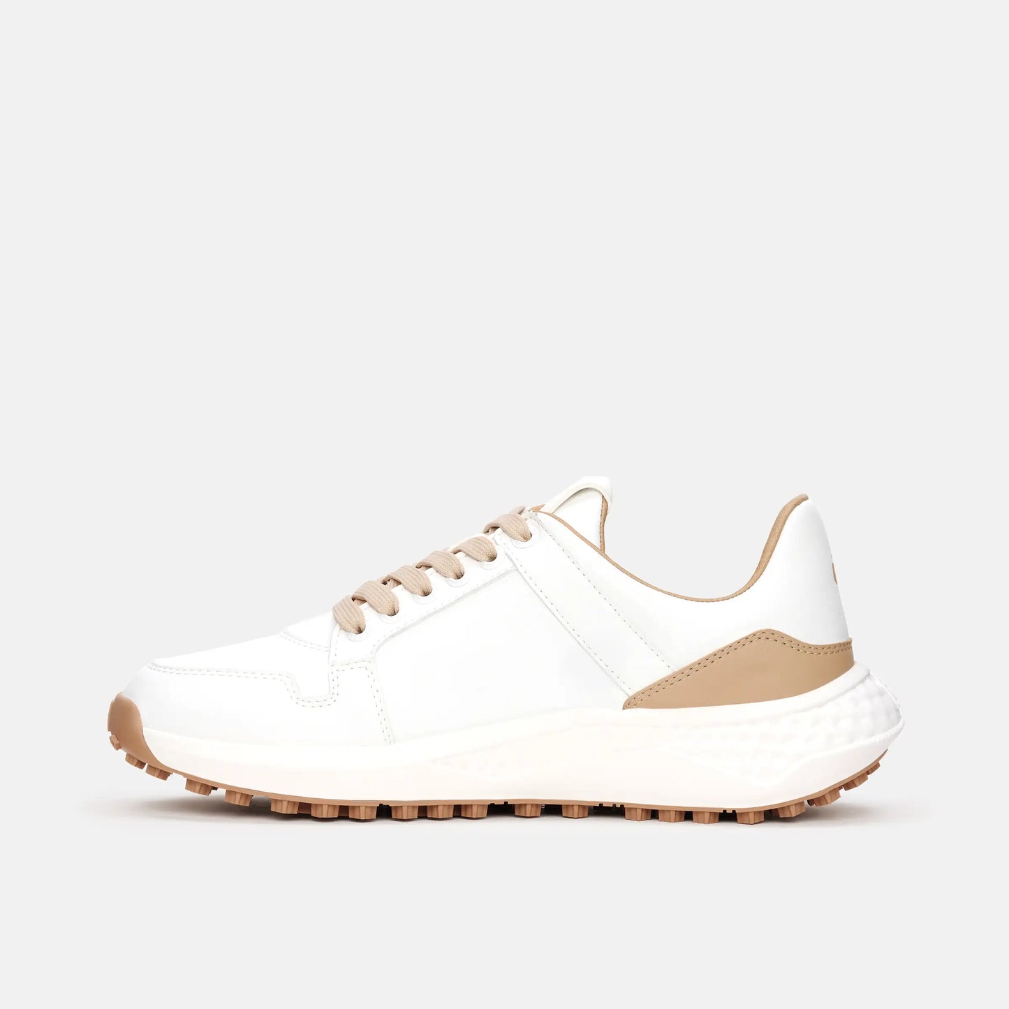 the ideal sporty women's golf sneakers. Waterproof, comfortable, and providing exceptional grip , Duca del Cosma
