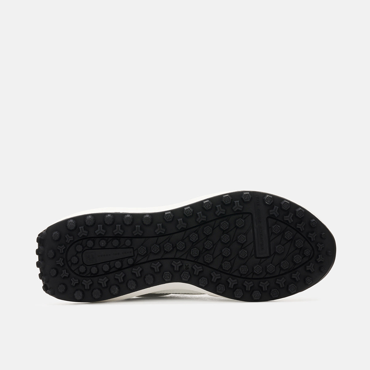 Women's golf shoes