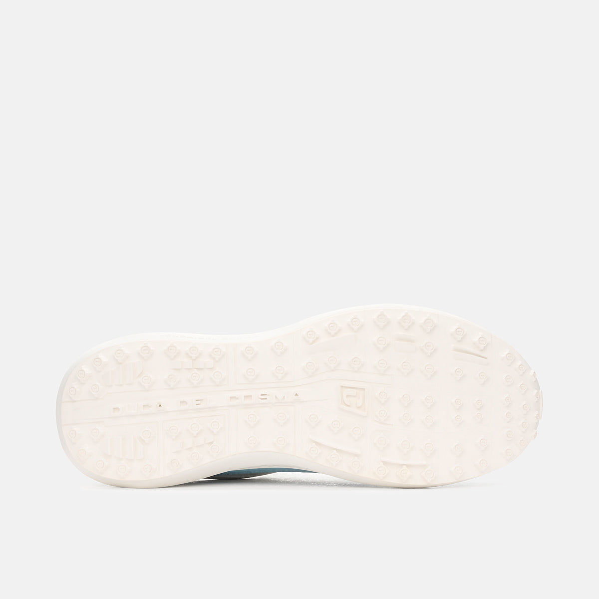 Women's golf shoes