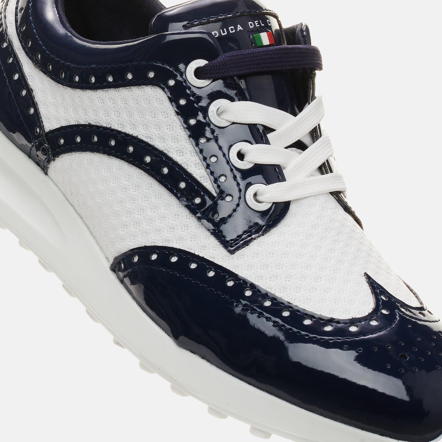 spikeless golf shoes women