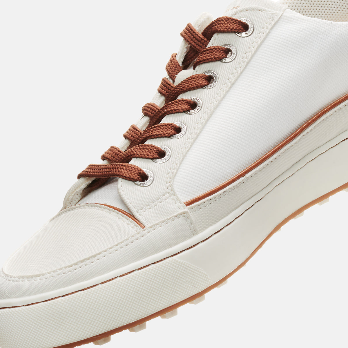 Laguna men's golf shoe white is the best golf shoe for on and off the golf course