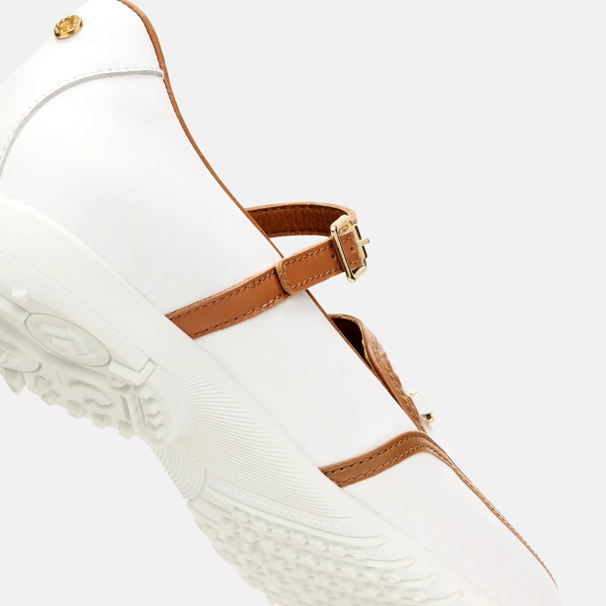 White Golf Shoes, Lightweight Golf Shoes, Spikeless Golf Shoes, Duca del Cosma Women's Golf Shoes, Classic golf shoes.