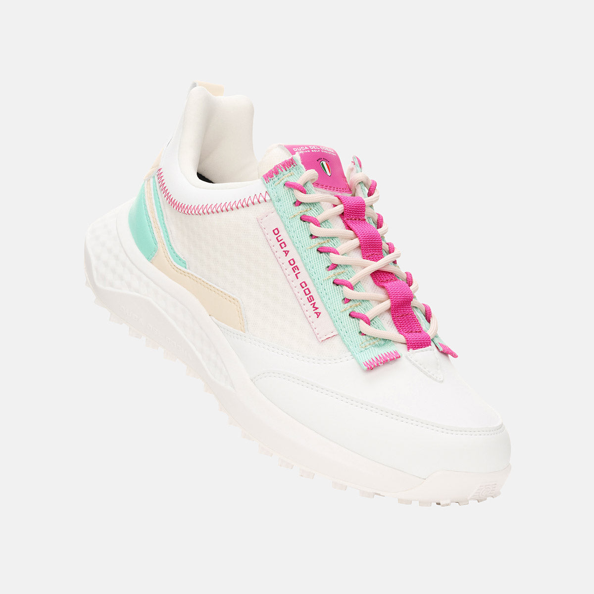 Women's golf shoes