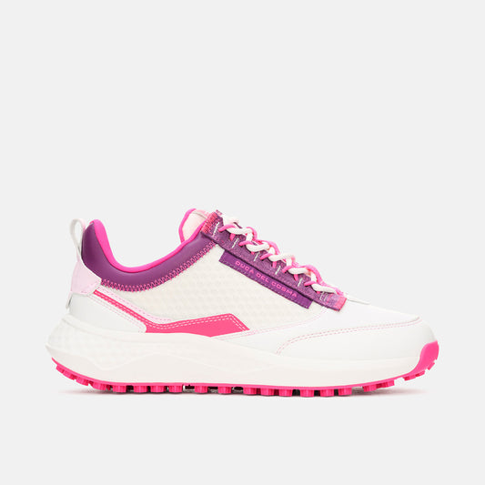 Women's golf shoes