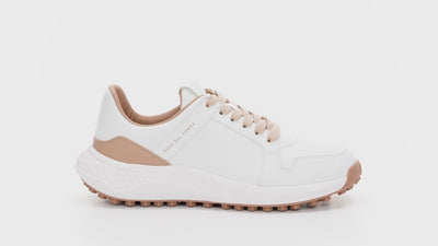 Women's golf shoes